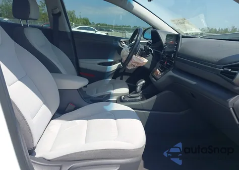 2022 Hyundai Ioniq Hybrid Se z USA, uszkodzony, nr VIN KMHC75LC1NU282432